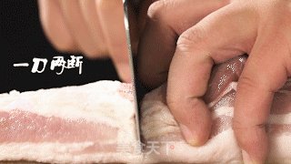 米饭公敌之梅菜扣肉的做法步骤：1