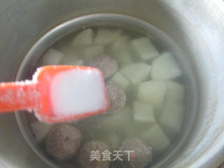 撒尿肉丸萝卜汤的做法步骤：9