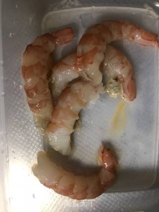 虾仁奶油意面的做法步骤：1