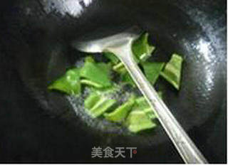 青椒炒红薯的做法步骤：8