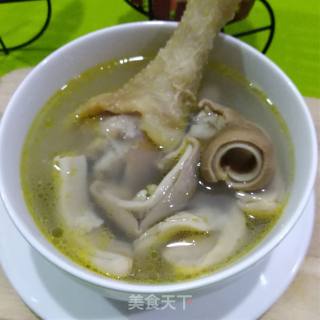 胡椒猪肚鸡汤的做法步骤：6