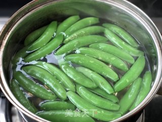 木耳山药炒甜豆的做法步骤：5