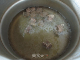 榨菜香干排骨粉丝汤的做法步骤：5
