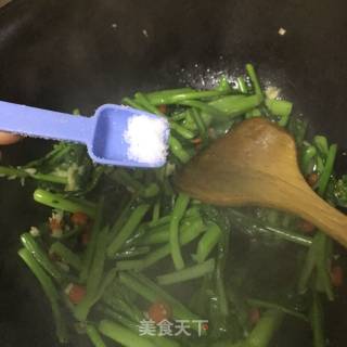 蒜蓉炒菜心的做法步骤：8