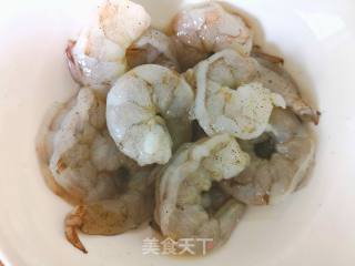 咖喱海鲜焗饭的做法步骤：1