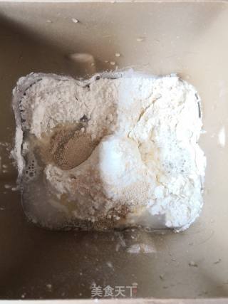 紫薯面包的做法步骤：1
