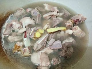 支竹焖羊排的做法步骤：2