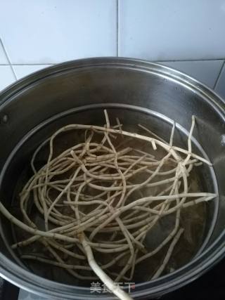 苏麻酸萝卜老鸭汤的做法步骤：12