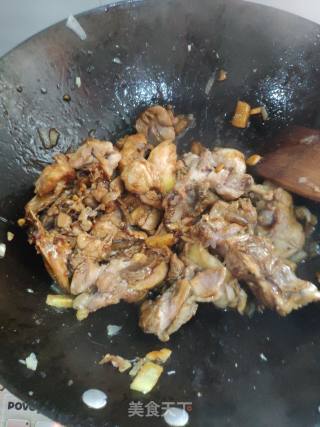 鸡肉炖粉条的做法步骤：7