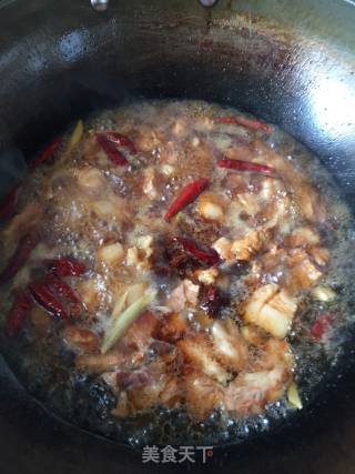 土豆红烧肉的做法步骤：3
