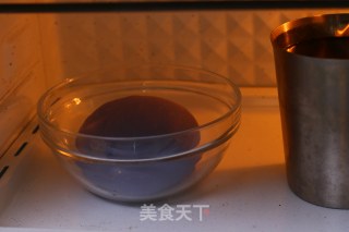 蝶豆花栗子麻薯软欧包的做法步骤：7