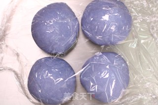 蝶豆花栗子麻薯软欧包的做法步骤：17