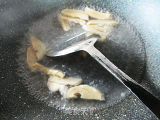 面筋老豆腐烧圆白菜的做法步骤：4