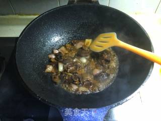 魔芋牛肝菌炒牛肉的做法步骤：7