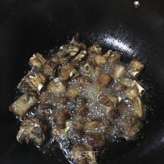 糖醋排骨的做法步骤：9