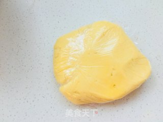 菠萝皮奶酥包的做法步骤：6