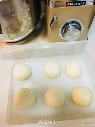 菠萝皮奶酥包的做法步骤：7