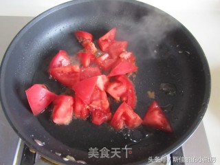 番茄鸡蛋烩玉米面的做法步骤：5