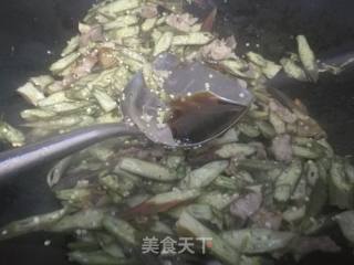 秋葵炒肉的做法步骤：11