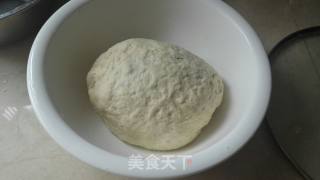 南瓜馅发面饼的做法步骤：1