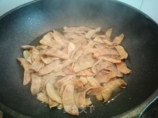 扁豆干烧肉的做法步骤：2