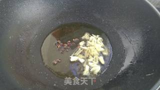 白菜炒土豆粉的做法步骤：3