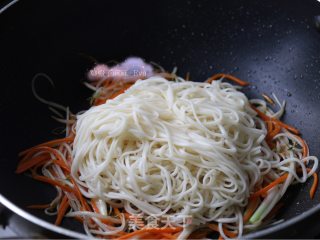 面条这样做，好吃又简单，吃完念念不忘的做法步骤：8