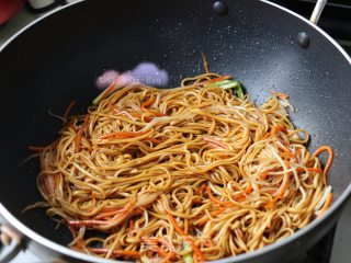 面条这样做，好吃又简单，吃完念念不忘的做法步骤：9