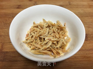 虾皮茼蒿的做法步骤：3