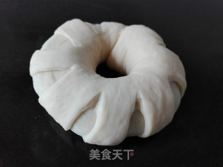 椰香豆沙面包圈的做法步骤：7