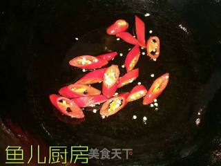 椒盐濑尿虾段──鱼儿厨房私房菜的做法步骤：10