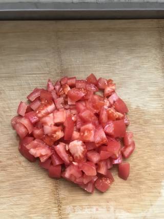 西红柿金针菇蛋花汤的做法步骤：3