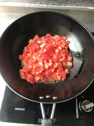 西红柿金针菇蛋花汤的做法步骤：4