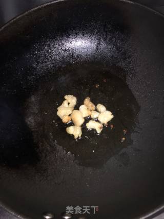 豆皮炒包菜的做法步骤：3