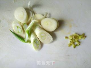 五彩小炒的做法步骤：2