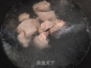咸猪骨芥菜粥的做法步骤：3