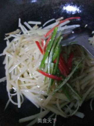 酸辣土豆丝的做法步骤：5