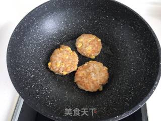 玉米胡萝卜鸡肉饼的做法步骤：12
