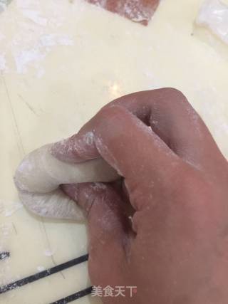香葱火腿沙拉酱餐包的做法步骤：7
