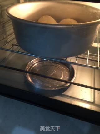 香葱火腿沙拉酱餐包的做法步骤：10