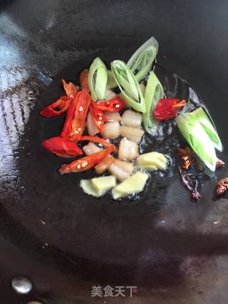 金针木耳炖白菜的做法步骤：5