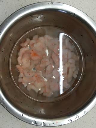 虾仁炒黄瓜的做法步骤：1