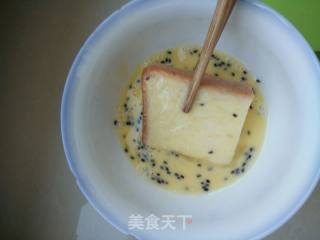 香煎面包片的做法步骤：4