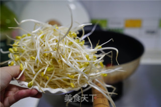 小炒黄豆芽的做法步骤：4
