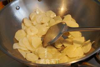 青椒土豆片的做法步骤：3