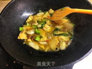 芥菜竹笋炒年糕的做法步骤：3