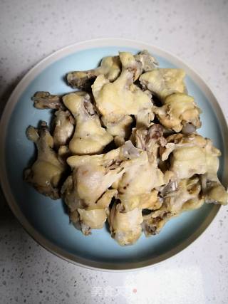 炸鸡翅的做法步骤：3
