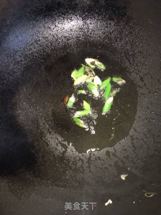 绿豆芽鸡蛋炒面条的做法步骤：4