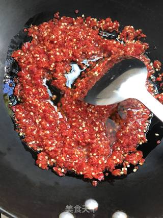 自制蒜蓉辣椒酱的做法步骤：5