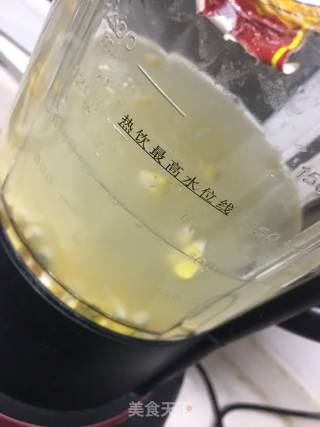 水果玉米糊的做法步骤：2